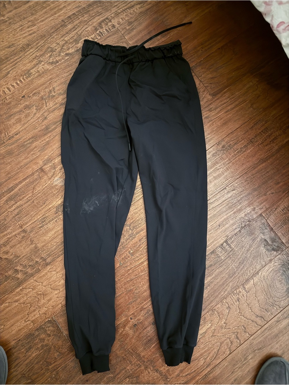 lululemon athletica Men's Black Elastic Waist Joggers